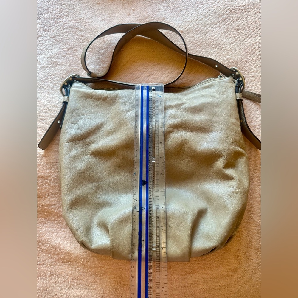 COACH Smooth Dull Grain Leather Hobo shoulder Purse .
